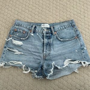 Zara light wash Jean shorts